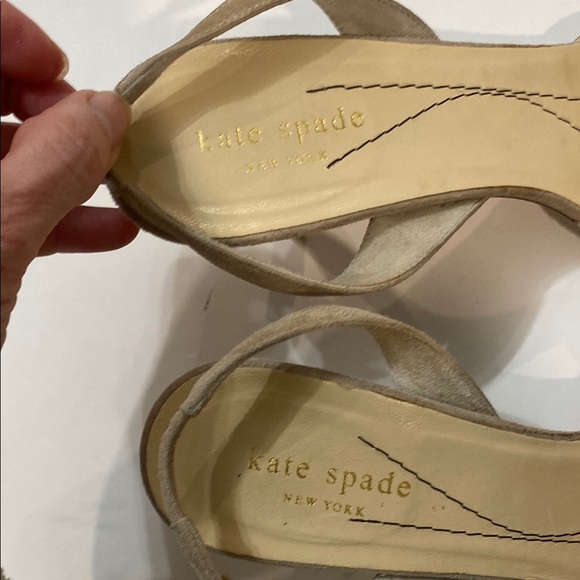 Kate Spade Tan Suede Bow Heels Size 9.5B - Picture 9 of 16
